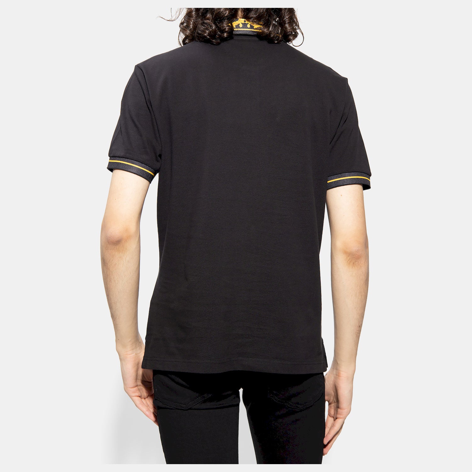 Versace Polo 75gagt05 Blk Gold Preto Ouro_shot3