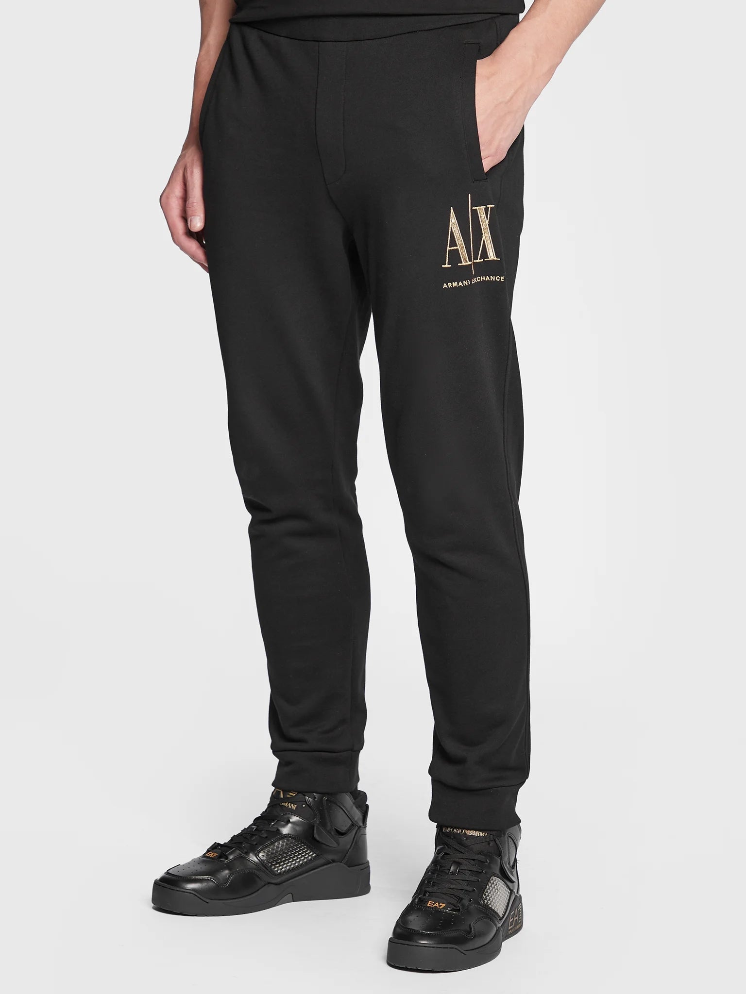 Armani Exchange Calcas Training Pants 8nzppq Zj1zz Blk Gold Preto Ouro_shot2