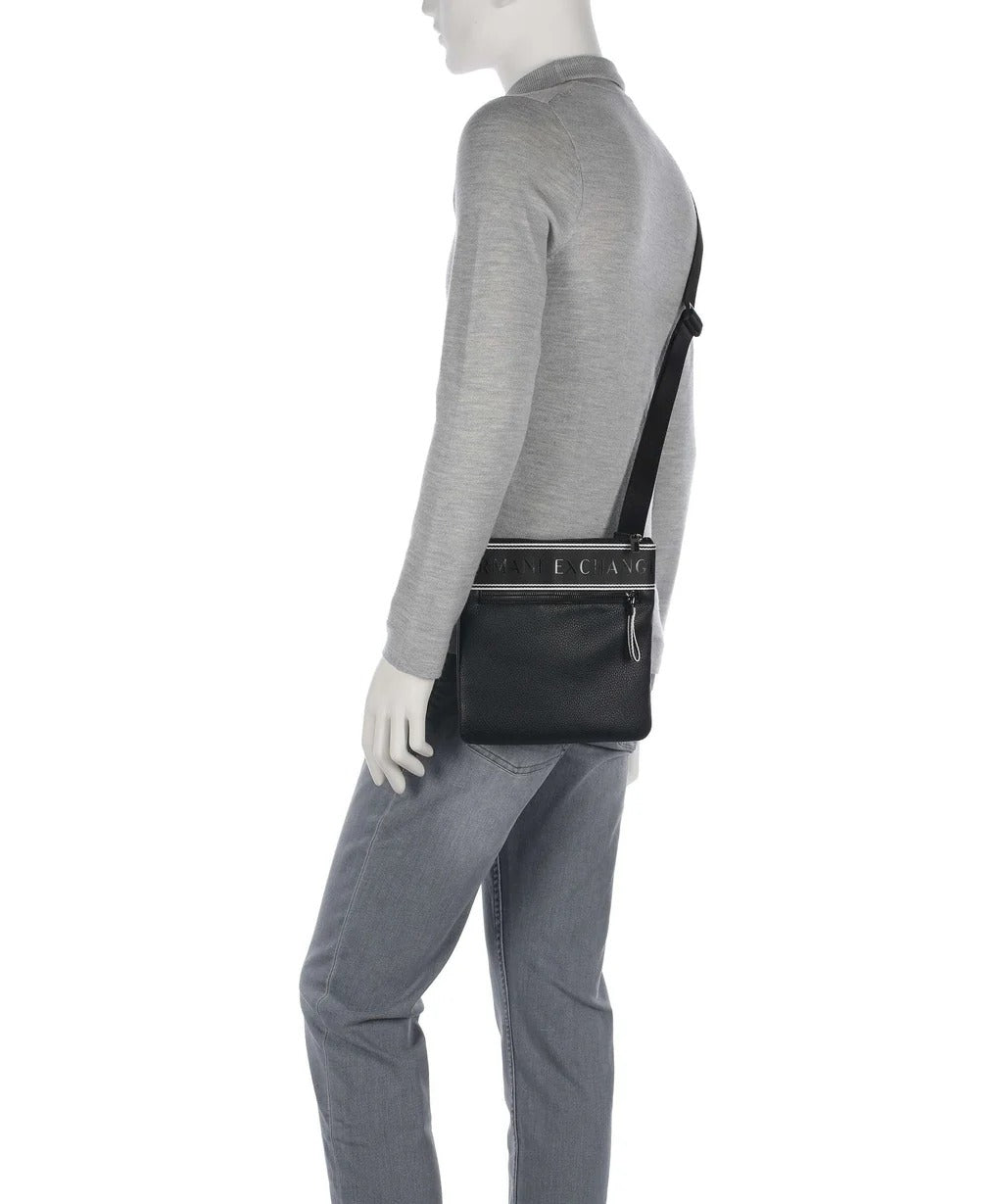 Armani Exchange Crossbody Xm002610 Af22662 Black Preto_shot3