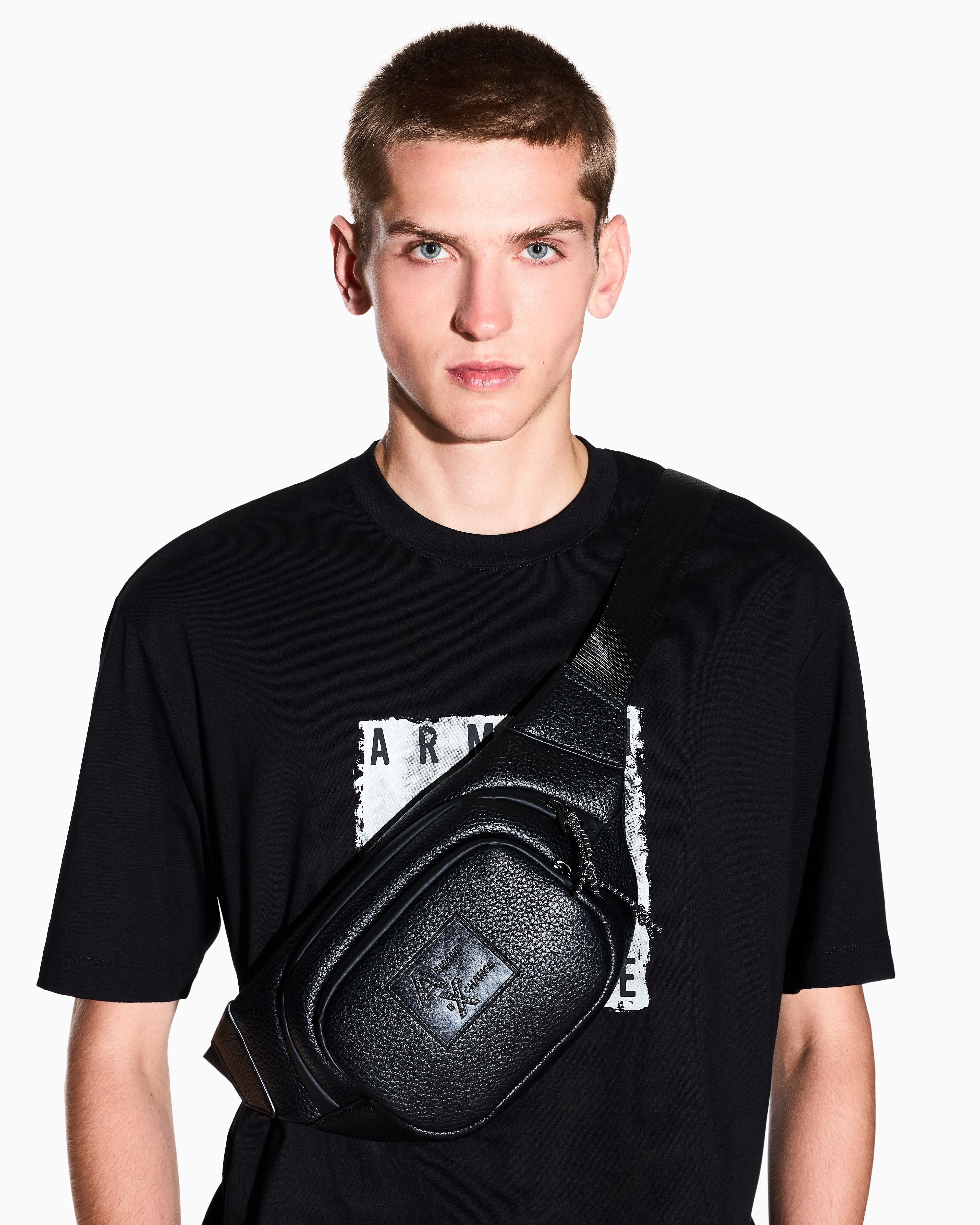Armani Exchange Waistbag Xm001621 Af17210 Black Preto_shot6