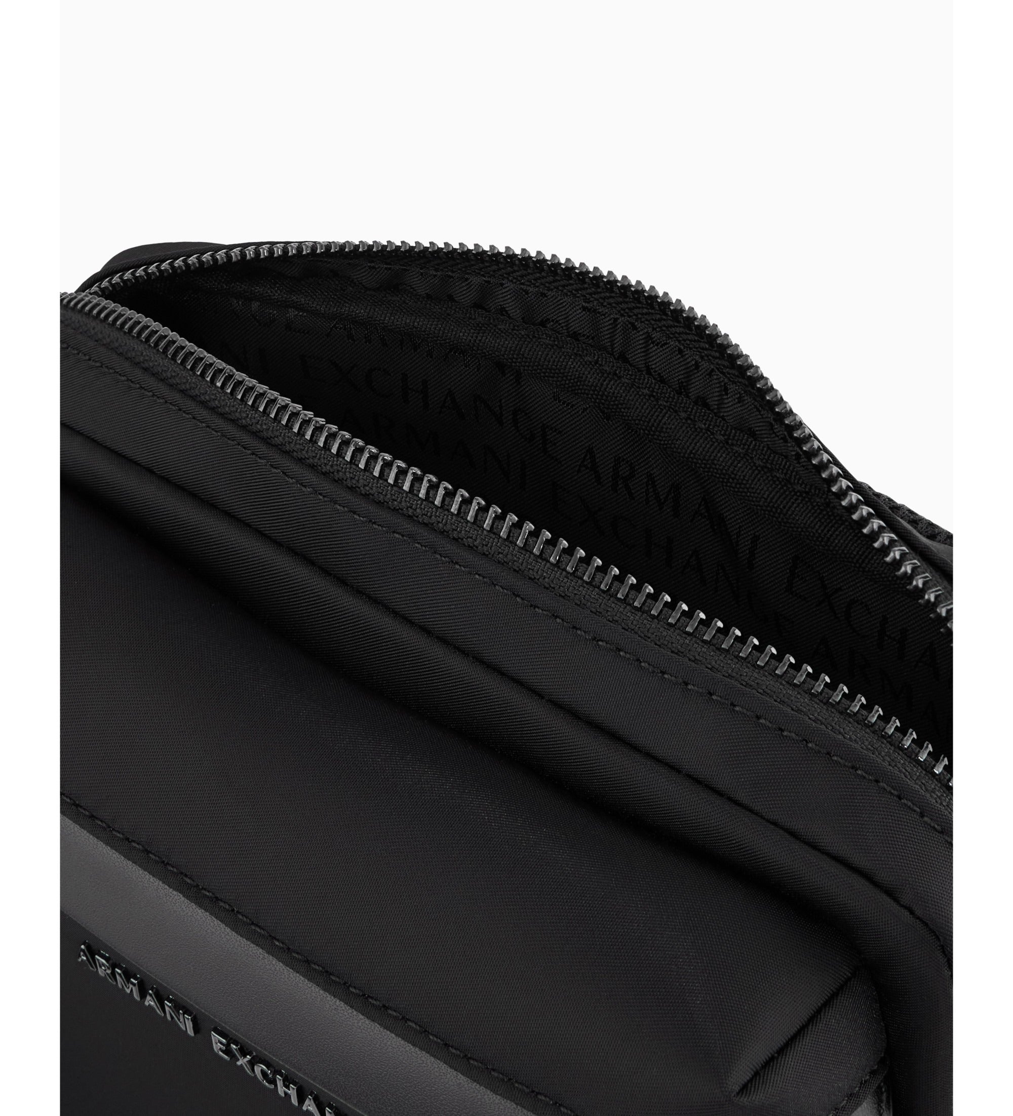Armani Exchange Waistbag Xm002679 Af22858 Black Preto_shot5