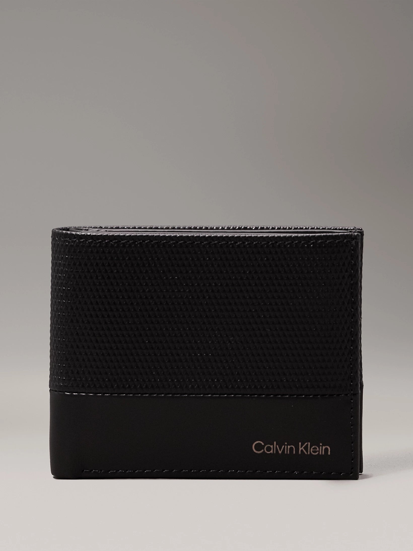 calvin-klein-carteira-wallet-k50k512423-black.logo-preto_shot4