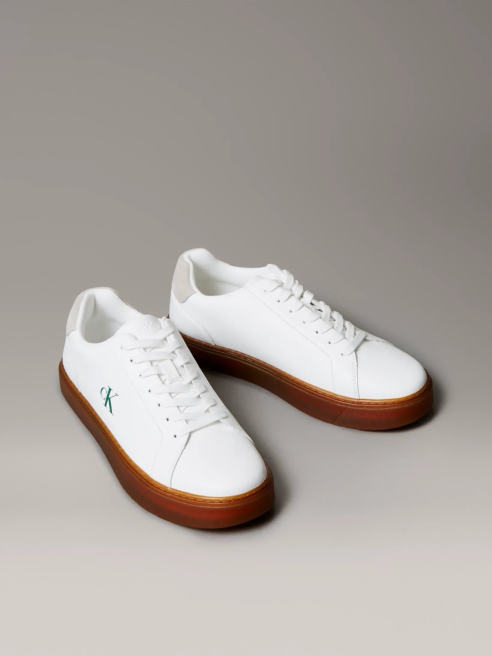 Calvin Klein Sapatilhas Sneakers Shoes Ym0ym01435 White Gum Branco Gum_shot2