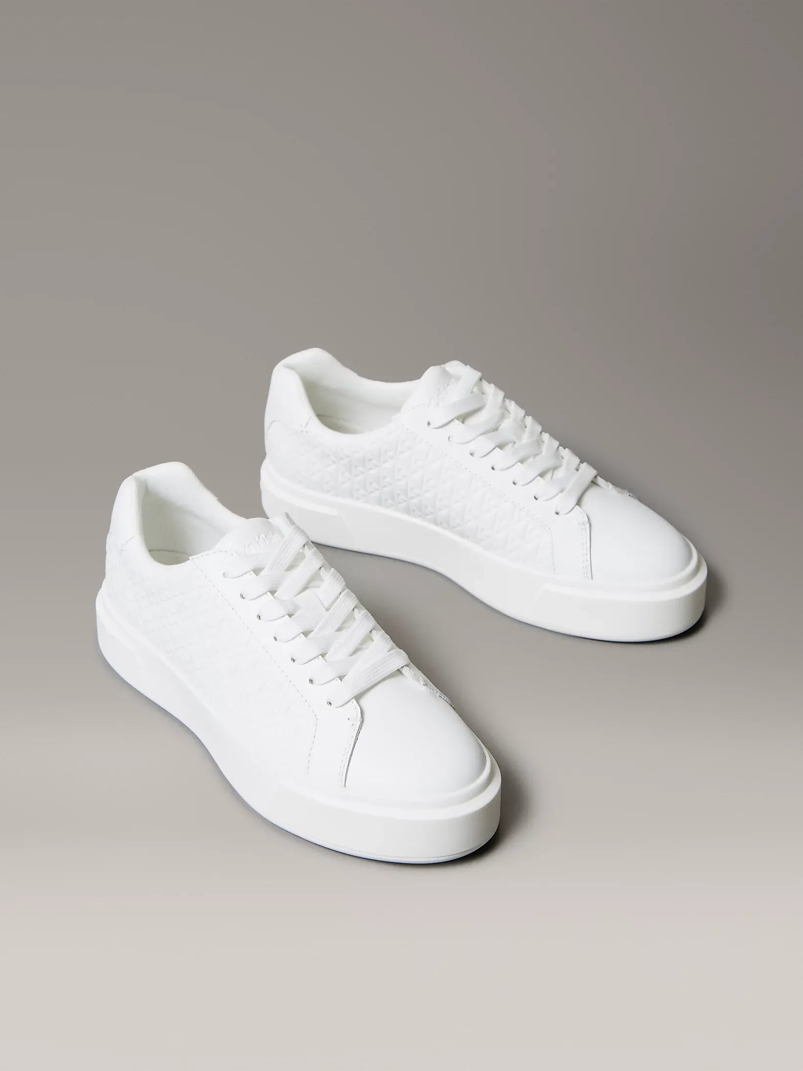 Calvin Klein Sapatilhas Sneakers Shoes Yw0yw02006 White.logo Branco_shot2