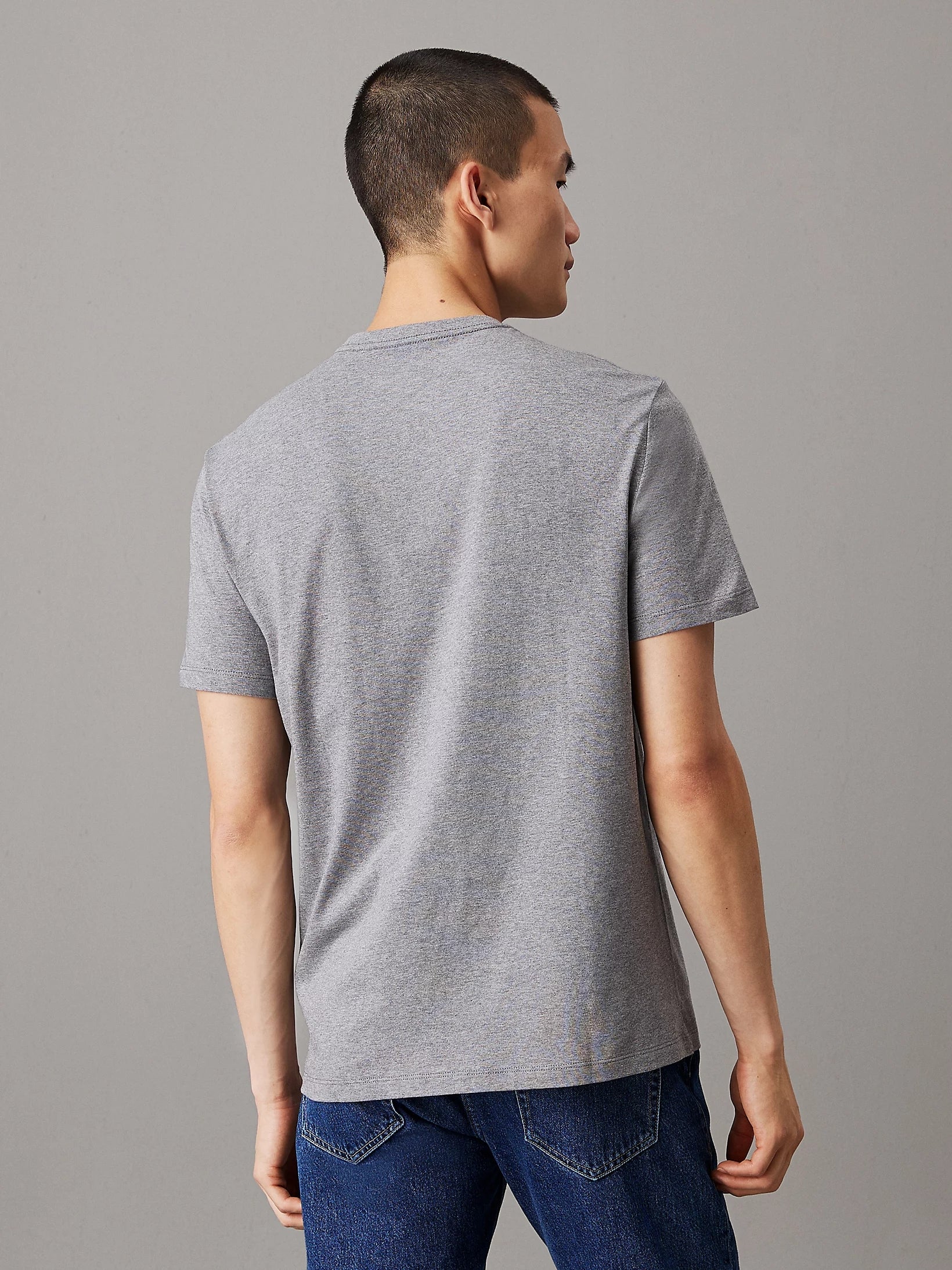 Calvin Klein T Shirt 00040em286 Grey Cinza_shot1