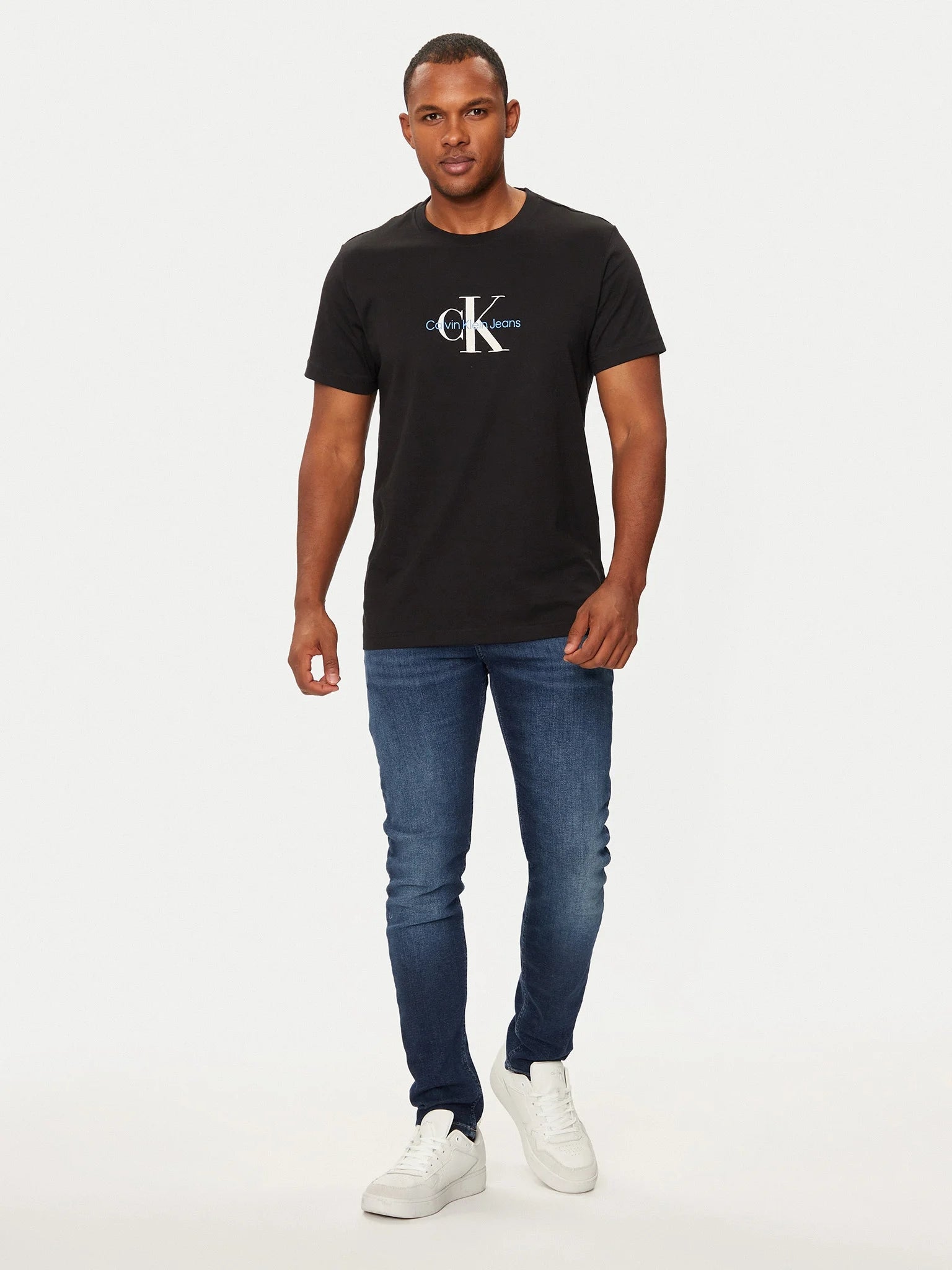 Calvin Klein T Shirt J30j326863 Black Preto_shot5