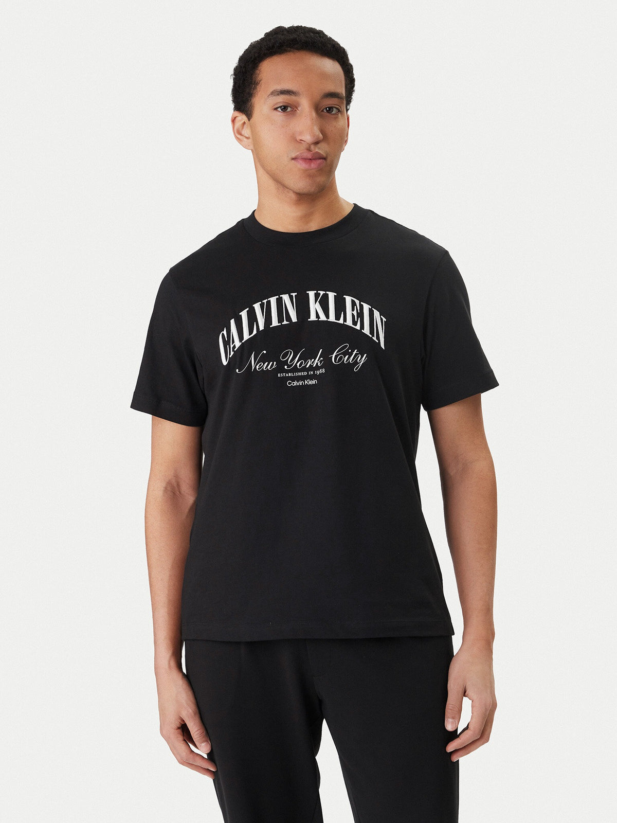 Calvin Klein T Shirt Lv04rf820g Black Preto_shot1