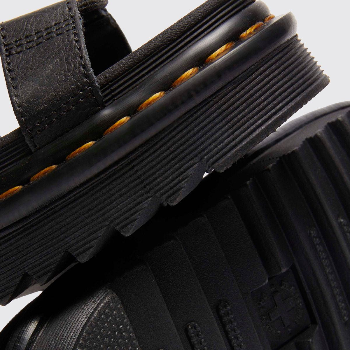 Dr Martens Sandalias Sandals  Nartilla Black Preto_shot6