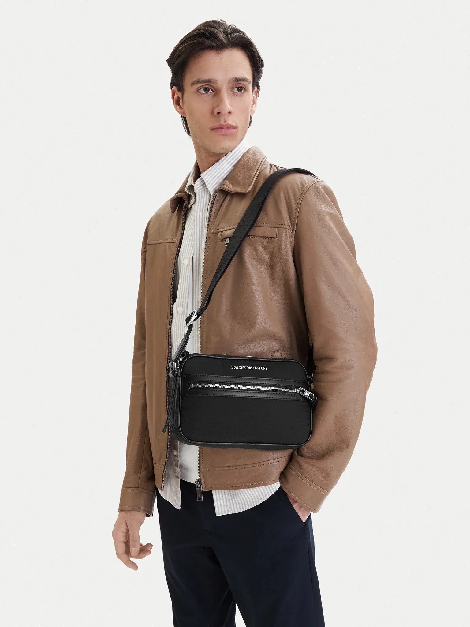 Emporio Armani Crossbody Em005399 Af14637 Black Preto_shot1