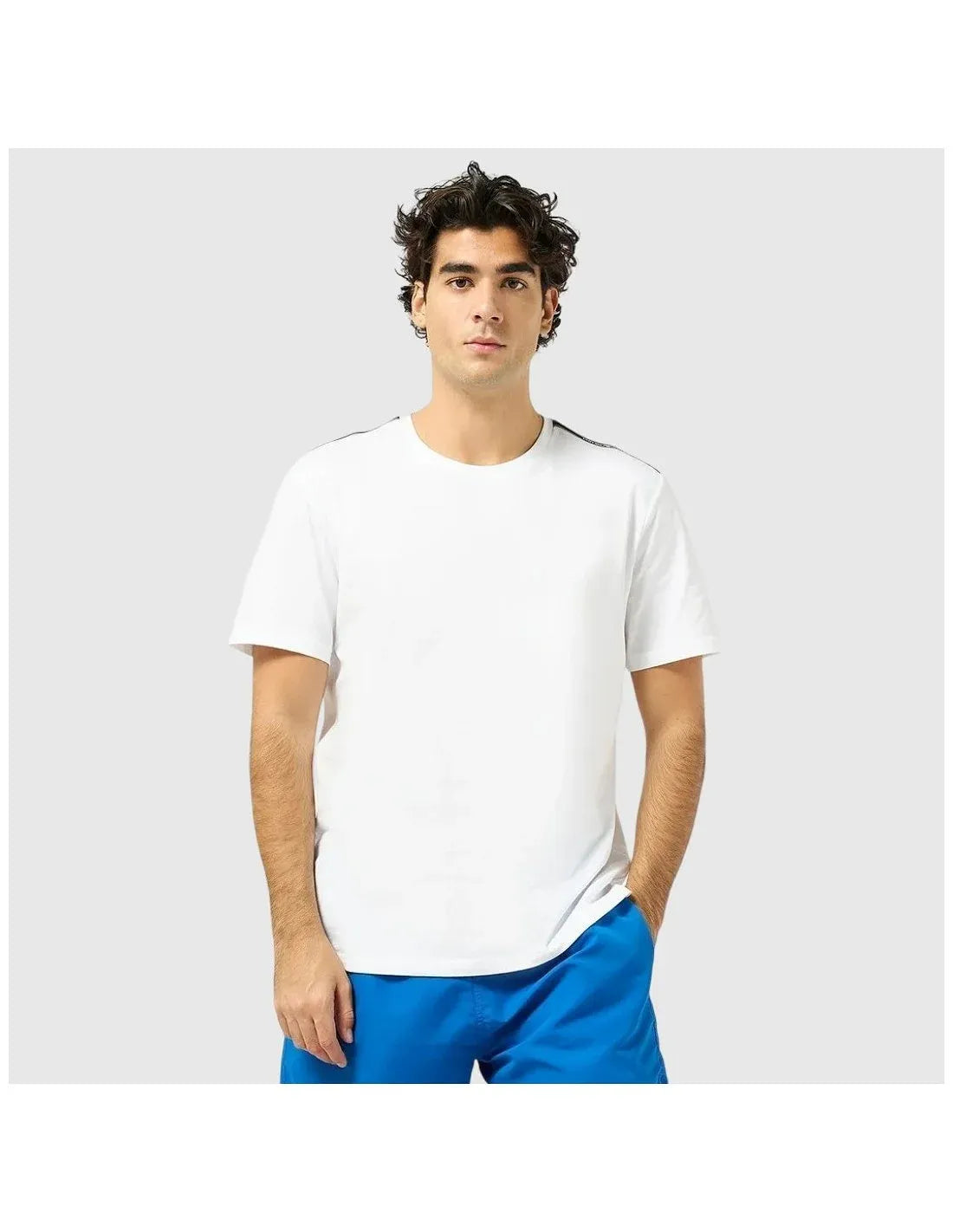 Emporio Armani T Shirt Em000574 Af20426 White Branco_shot1