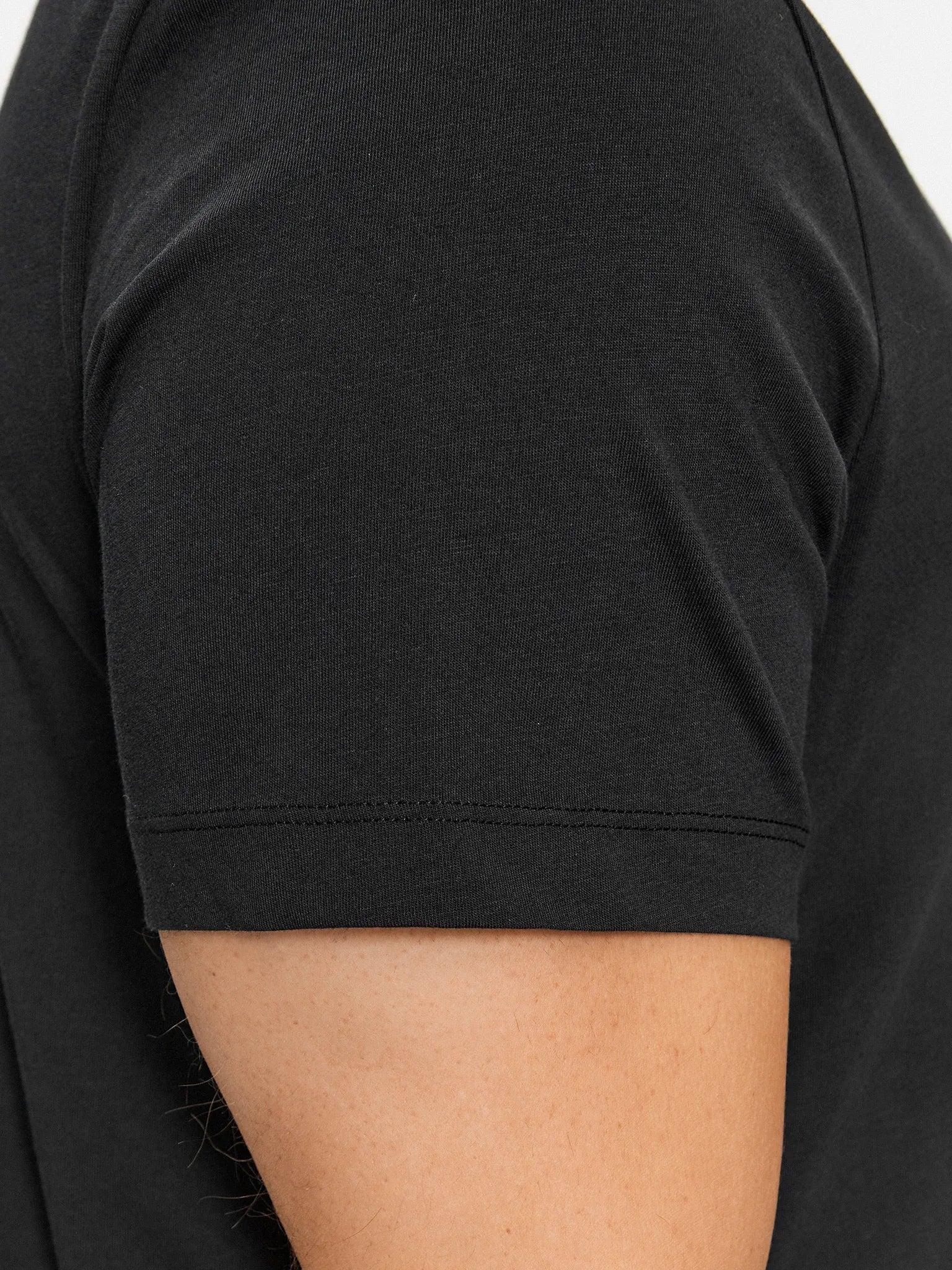 Gant T Shirt 2003184 Black Preto_shot5
