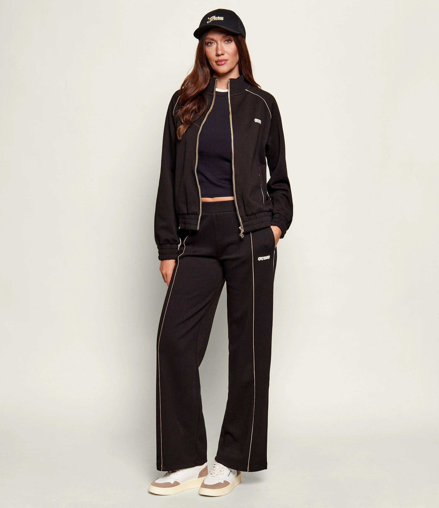 Guess Calcas Training Pants V6rb00 Kd852 Black Preto_shot2