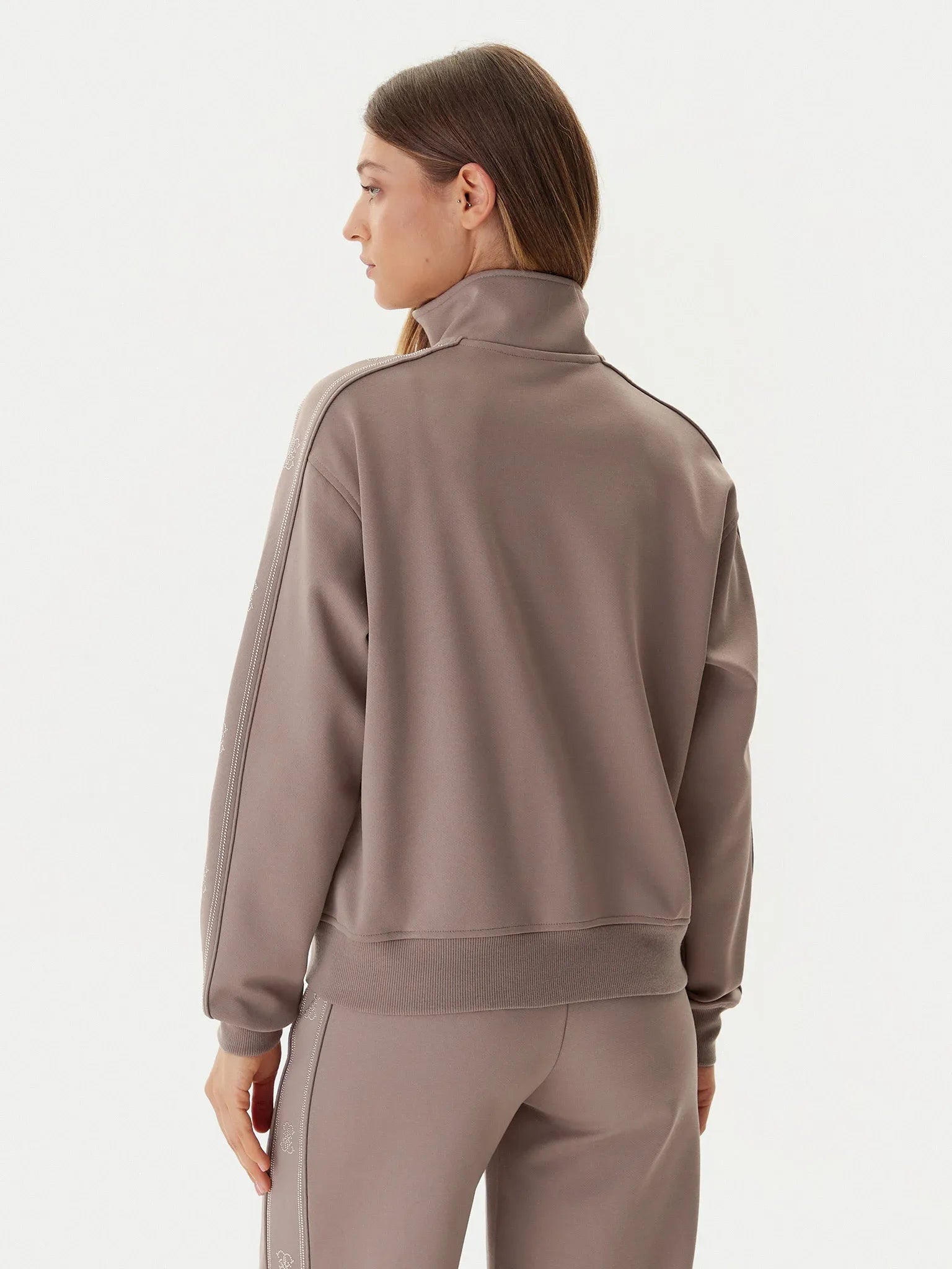 Guess Casaco Training Sweat Training V5bq15 Kcx22 Taupe Taupe_shot1