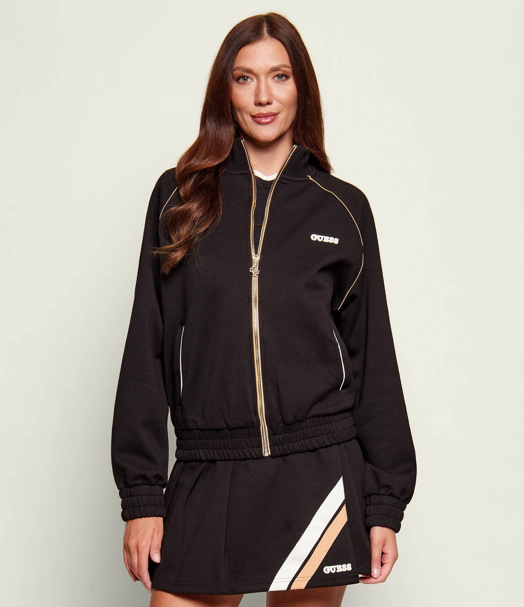 Guess Casaco Training Sweat Training V6rq00 Kd852 Black Preto_shot1