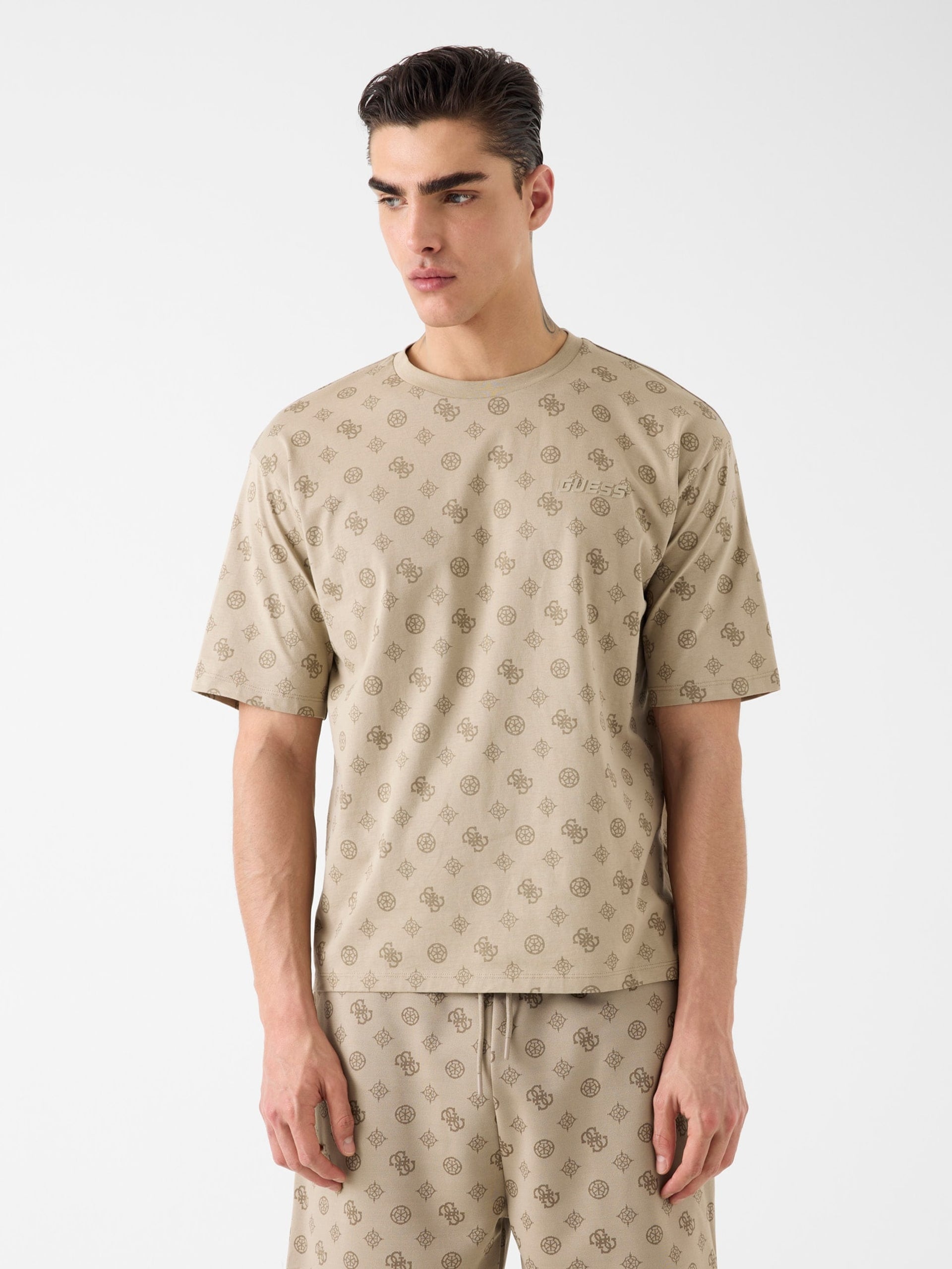 Guess T Shirt Z6gi07 K2852 Beige.logo Beige_shot5