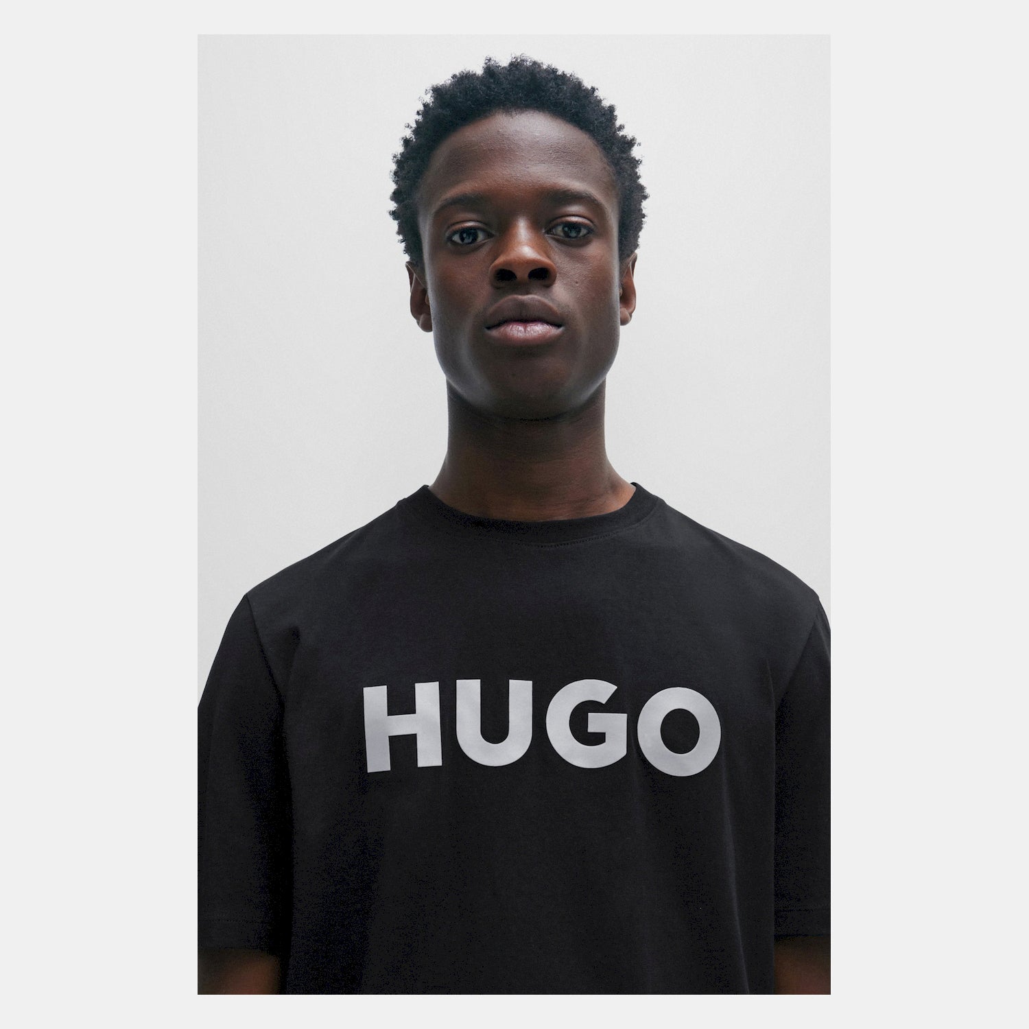 Hugo T Shirt Dulivio U241 Black Preto_shot2