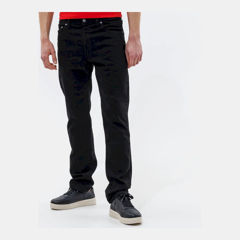 Levi's Skateboarding regular tapered twill work trousers in black | ASOS