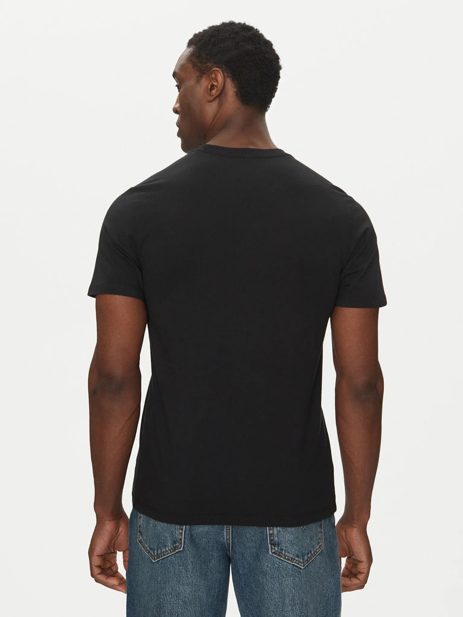 Levis T Shirt 56605 0009 Black Preto_shot4