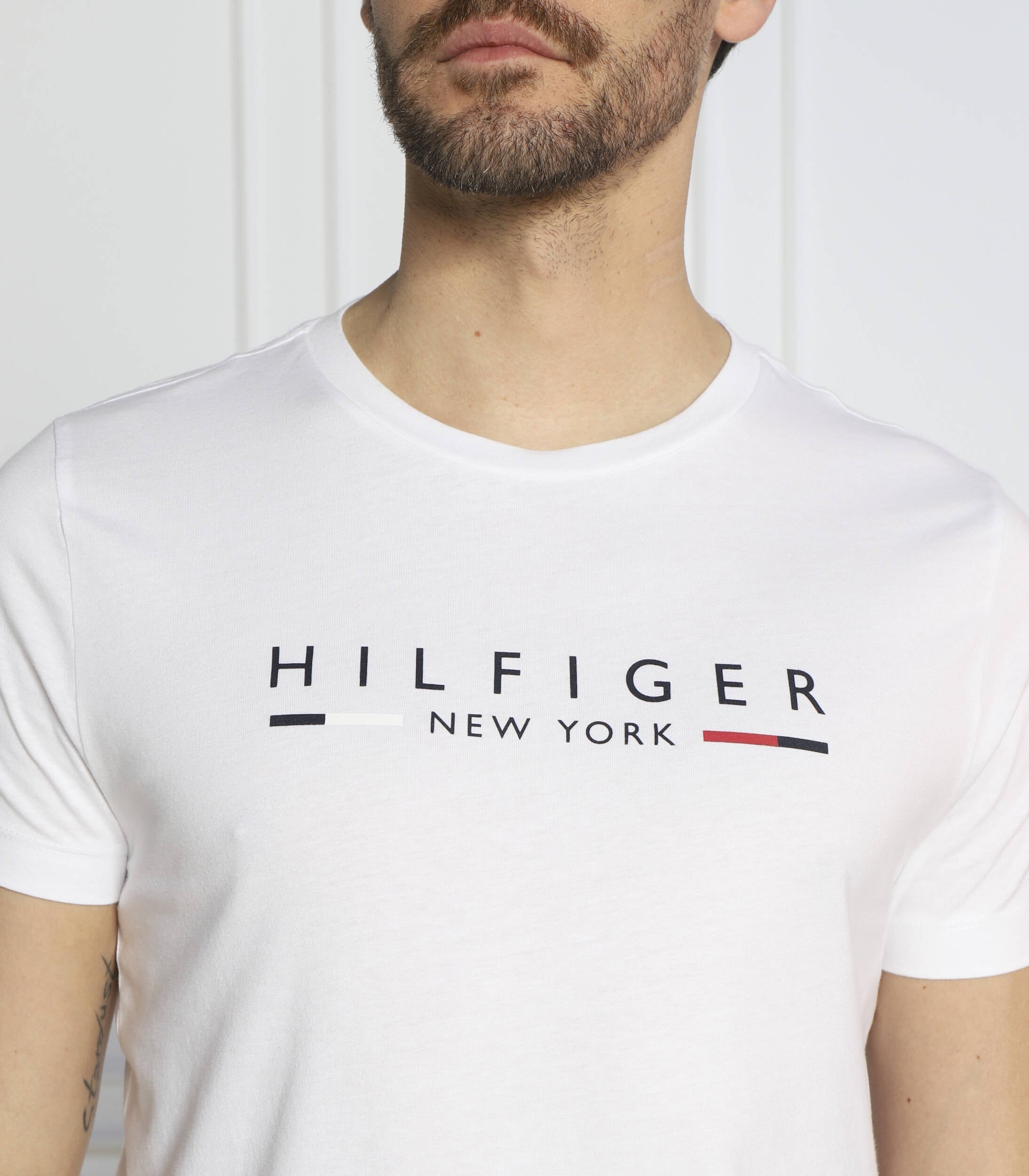 Tommy Hilfiger T Shirt Mw0mw29372 White Branco_shot3