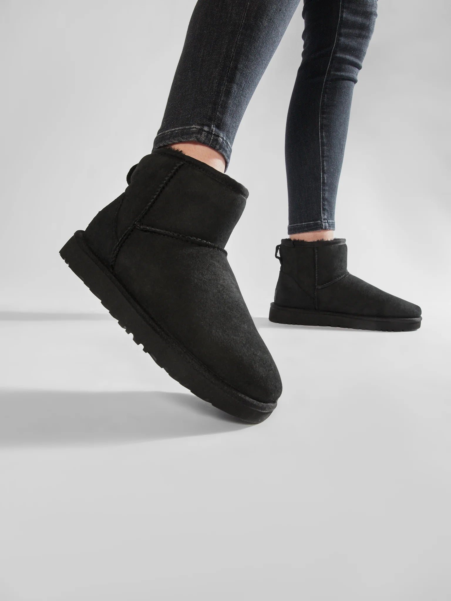 Ugg Botas Boots G1016222 Black Preto_shot3