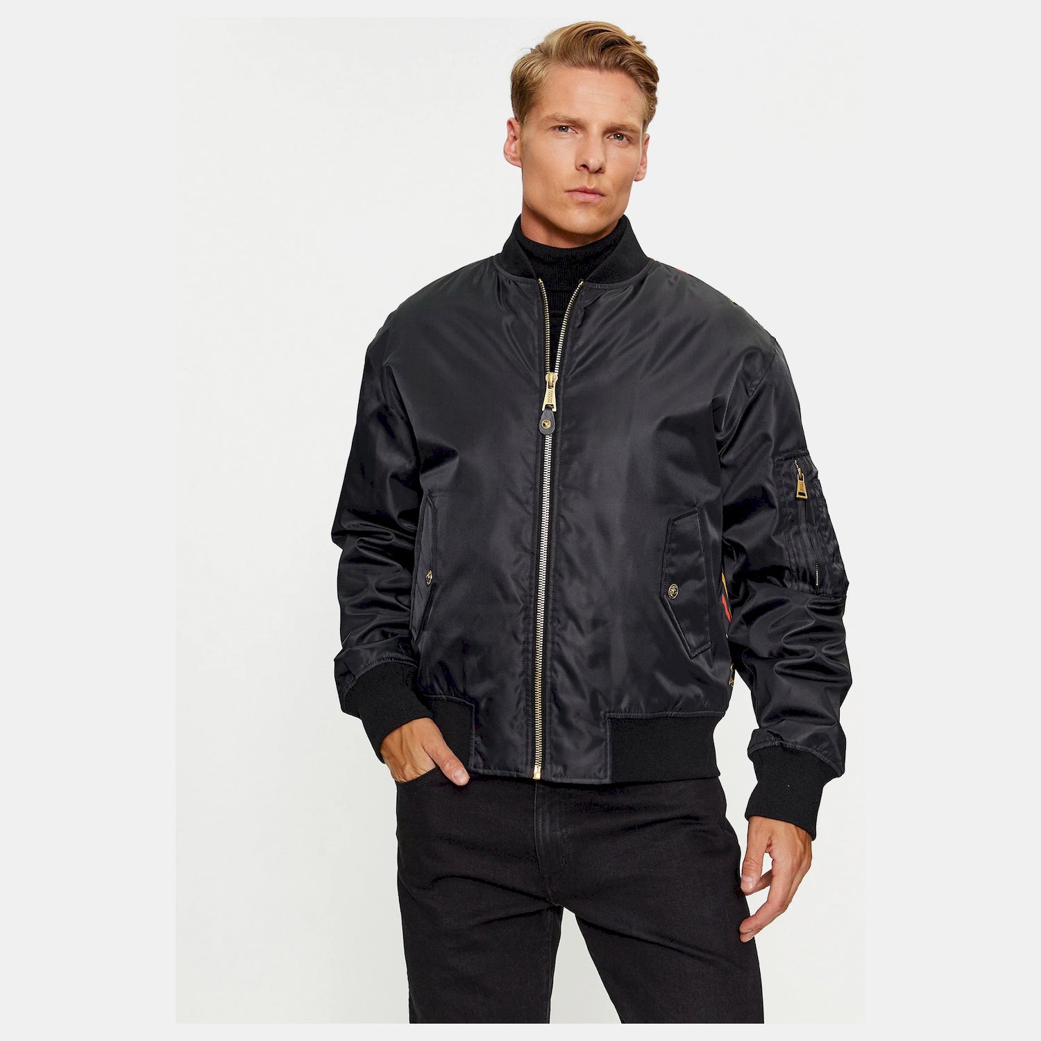 versace-blusao-jackets-75gasd07-black-preto_shot5