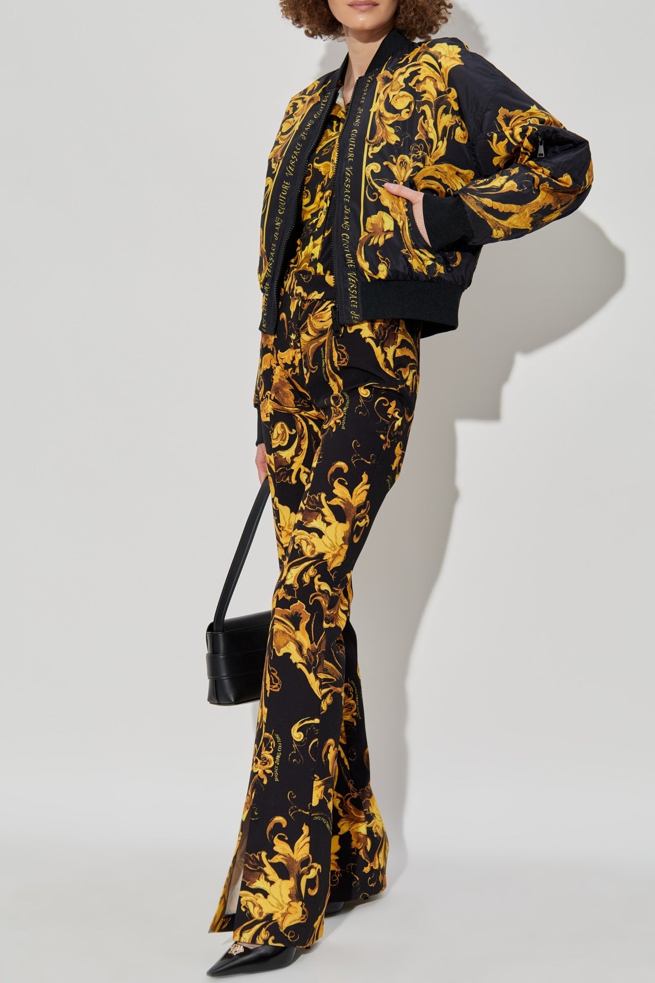 Versace Blusao Jackets 79hasdp9 Blk Gold Preto Ouro_shot2