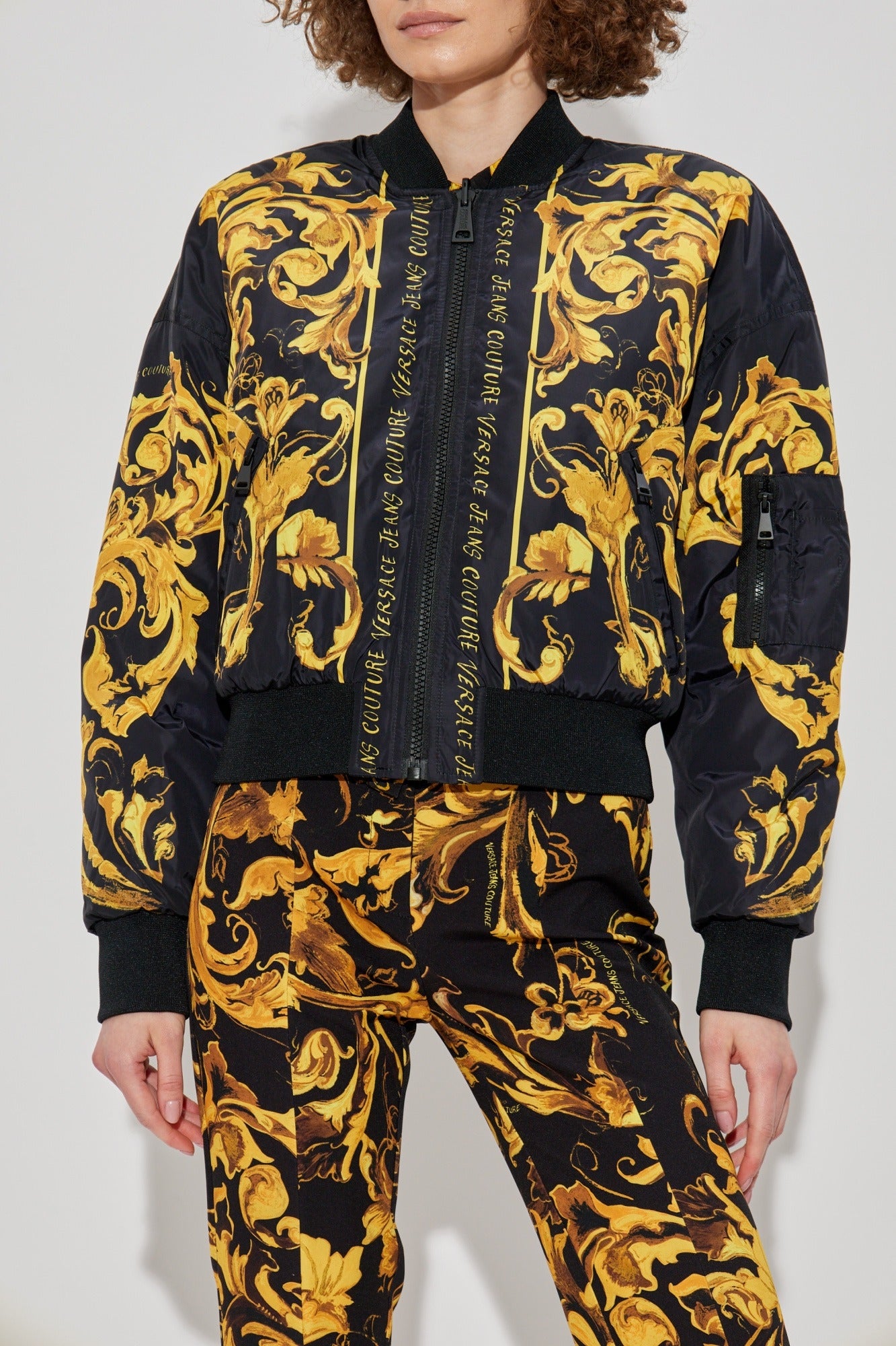Versace Blusao Jackets 79hasdp9 Blk Gold Preto Ouro_shot3