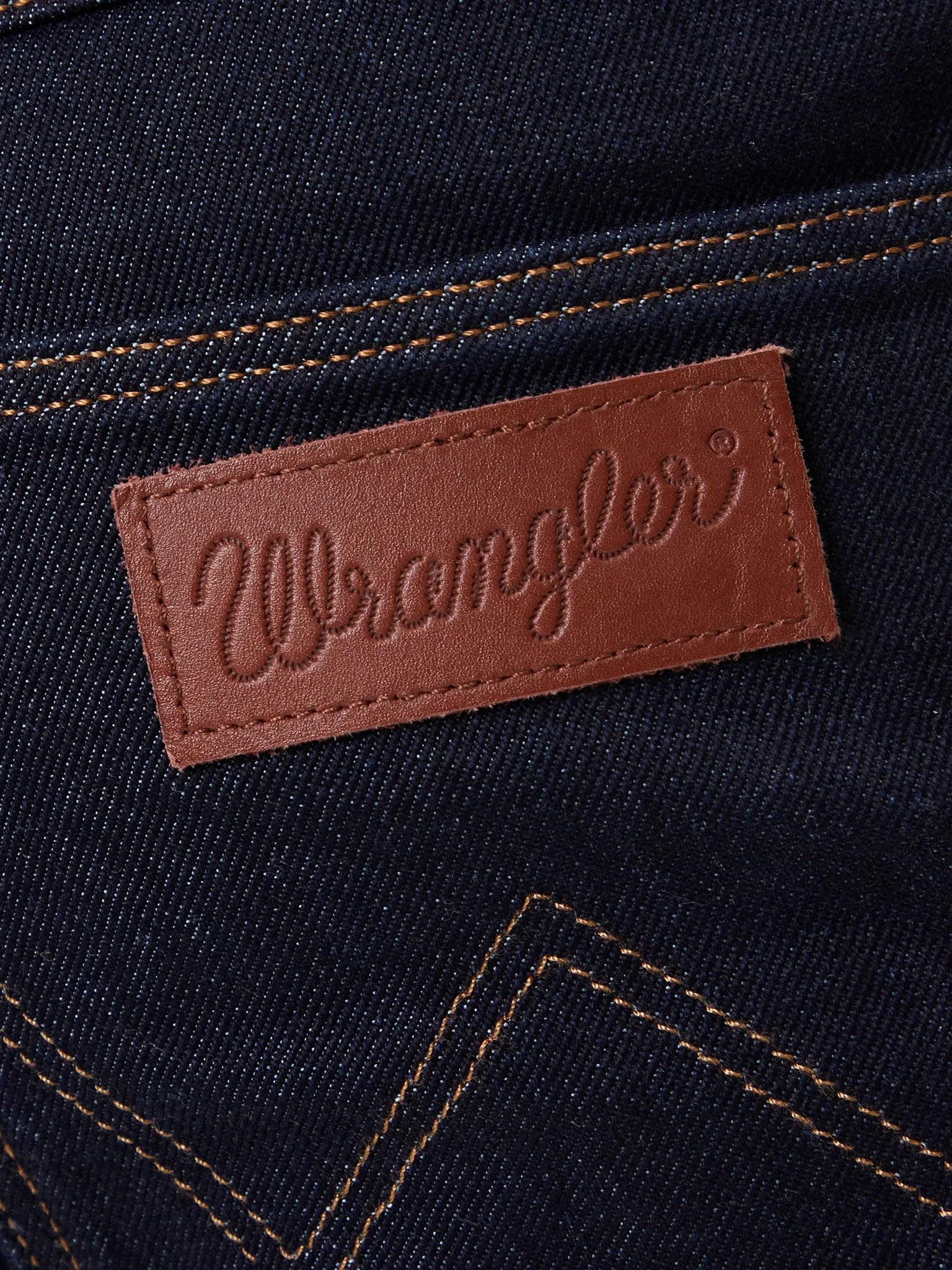 Wrangler Calcas Trousers Greensboro Moo Dark Wash Dark Wash_shot1