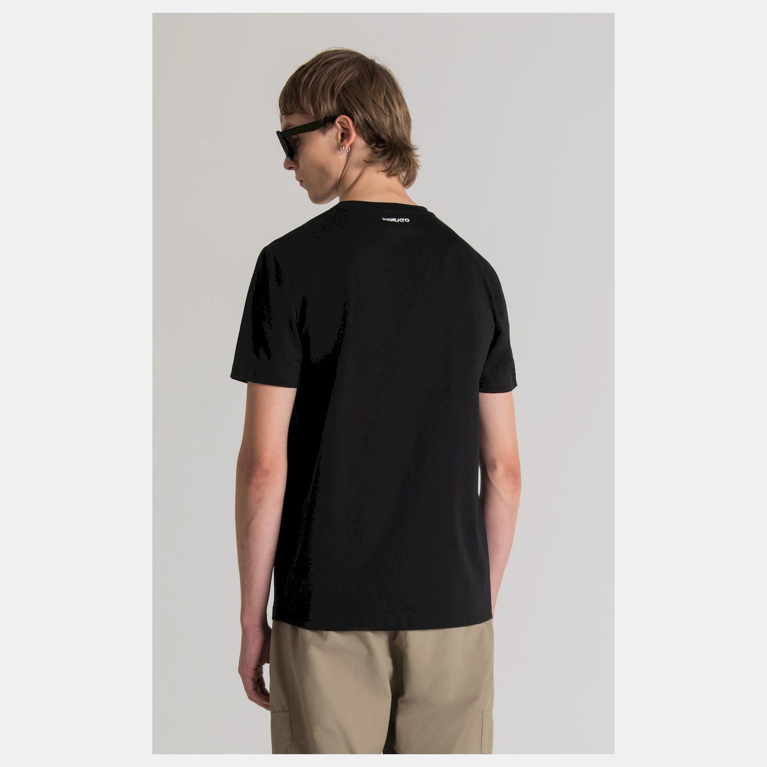 Antony Morato T Shirt Mmks02281 Black Preto_shot2