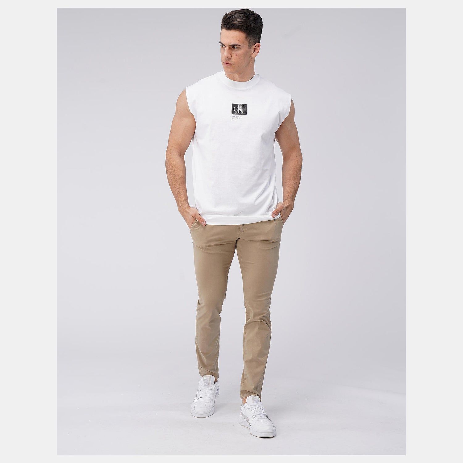 Calvin Klein T Shirt J30j322878 White Branco_shot2