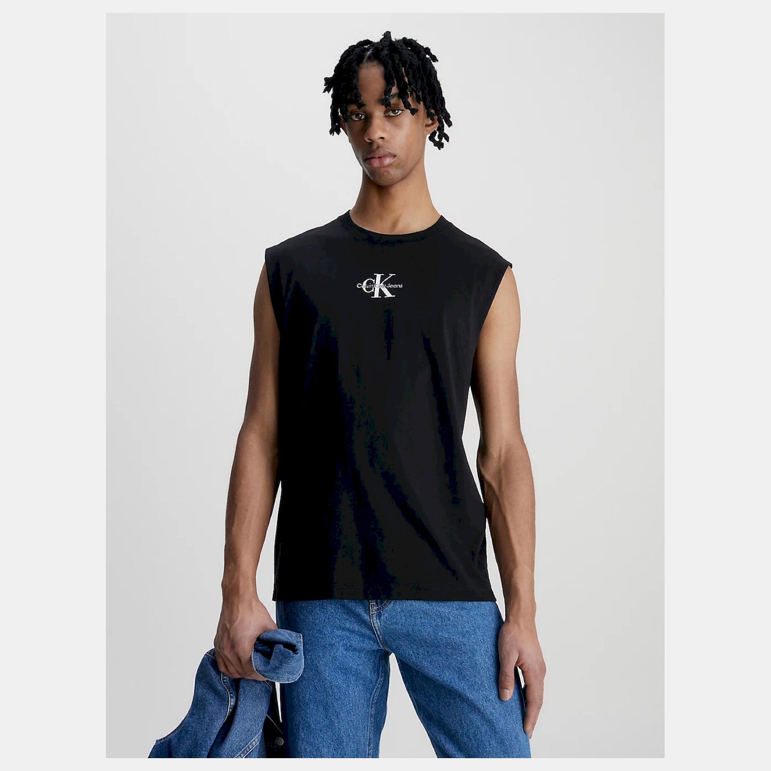 Calvin Klein T Shirt J30j323495 Black Preto_shot2