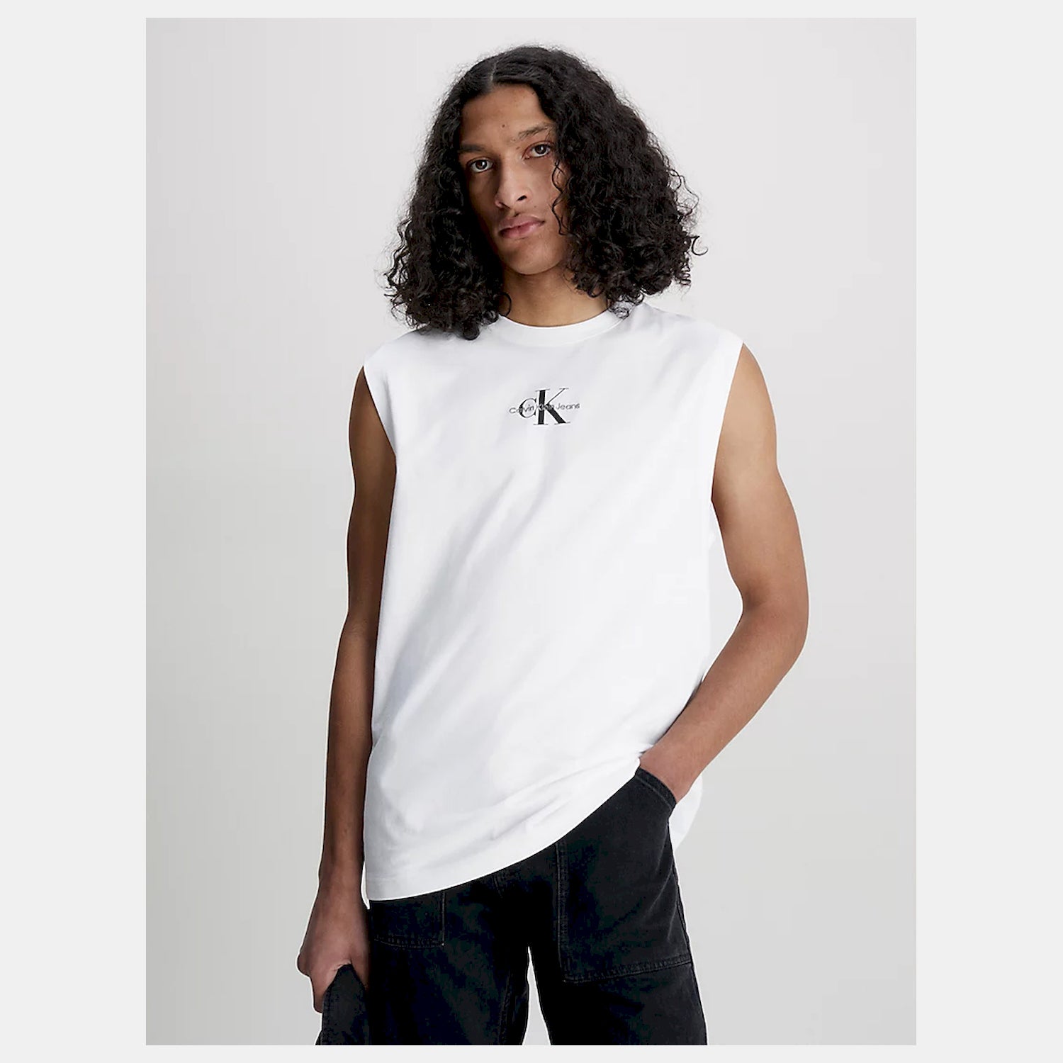 Calvin Klein T Shirt J30j323495 White Branco_shot1