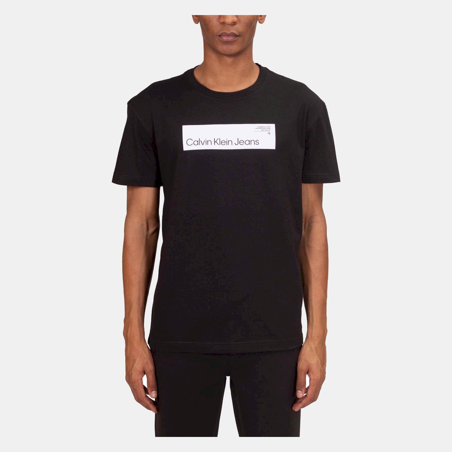 Calvin Klein T Shirt J30j324018 Black Preto_shot2
